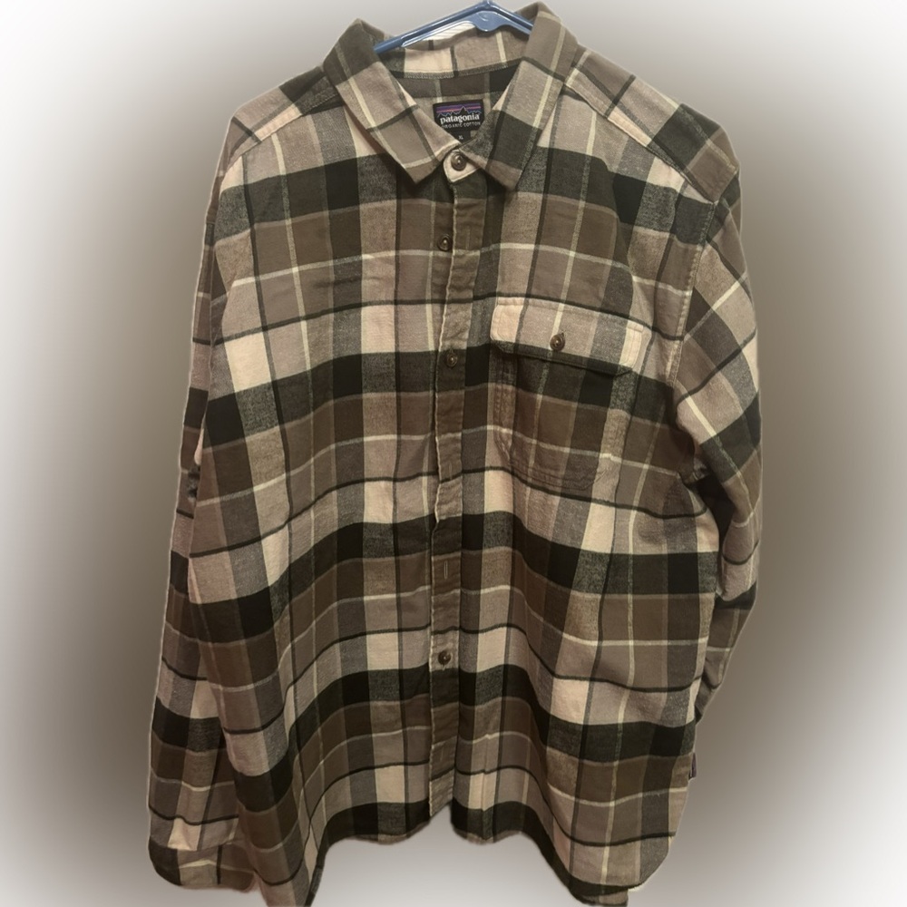 Patagonia Men's Plaid Shirt - Black and Brown